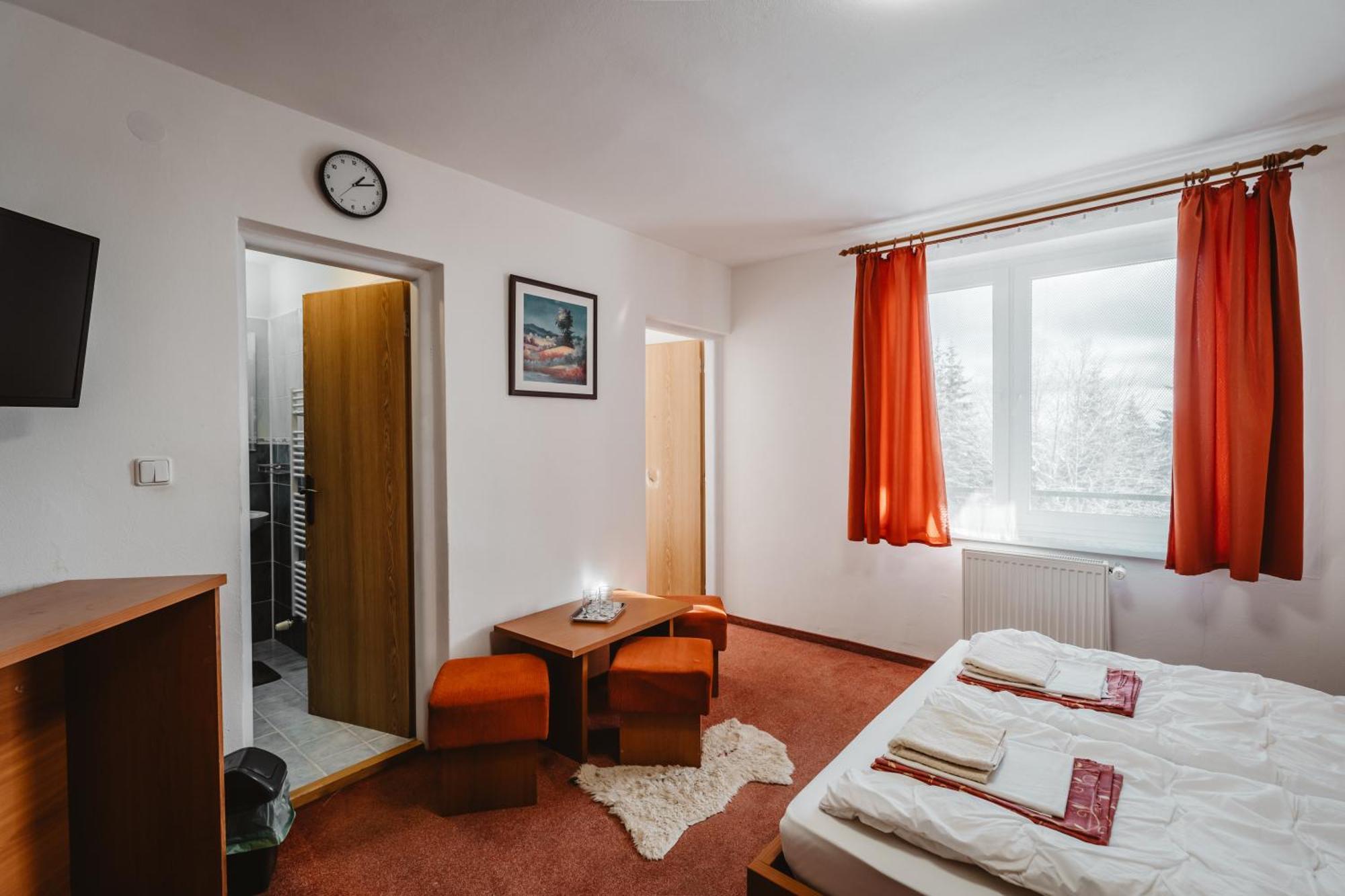 Chata Kubínska hoľa Dolny Kubin Exterior foto